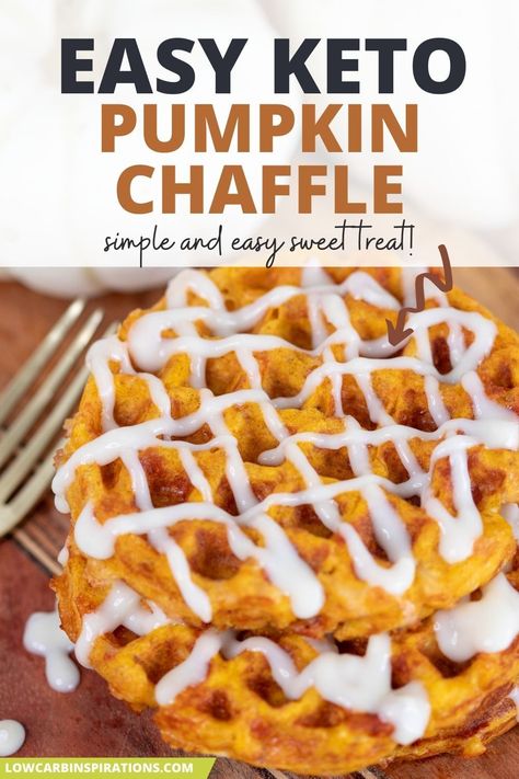 Pumpkin Chaffle, Breakfast Chaffle, Beach Desserts, Low Carb Pumpkin Recipes, Recipe With Cream Cheese, Chaffle Recipes, Keto Chaffles, Keto Chaffle, Chaffle Recipe