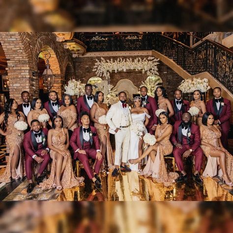 Wedding Black People, Burgundy And Pink Wedding, Burgundy Groomsmen, Gold Bridesmaids Dresses, Black People Weddings, Brown Wedding Themes, Gold And Burgundy Wedding, Bronze Wedding, Red Wedding Theme