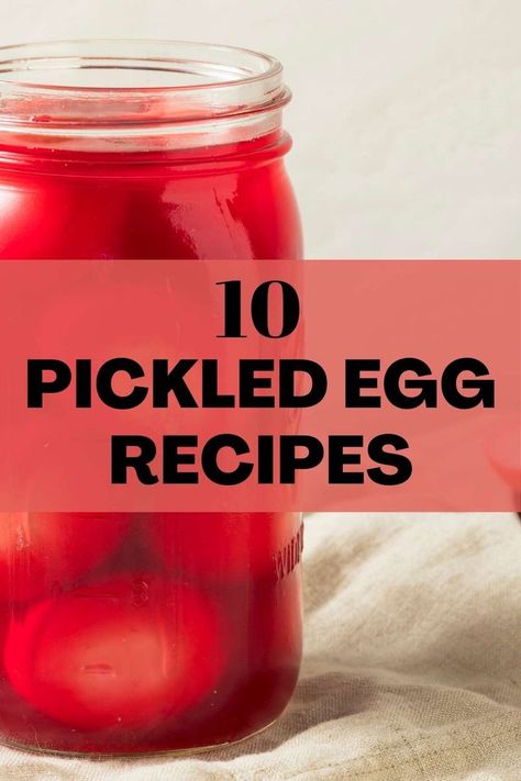 Love pickled eggs but don't like the flavor of pickling spice? Check out this list of 10 amazing pickled egg recipes! Pickled eggs make an awesome appetizer, low carb snack, or addition to egg salad, tuna salad, and chicken salad. #eggrecipe #pickledegg #chickenegg #quailegg #homesteadrecipes Bar Pickled Eggs Recipe, Pickled Eggs And Sausage Recipe, Pickeled Eggs, Best Pickled Eggs, Spicy Pickled Eggs, Salad And Chicken, Pickled Sausage, Pickled Quail Eggs, Pickled Egg