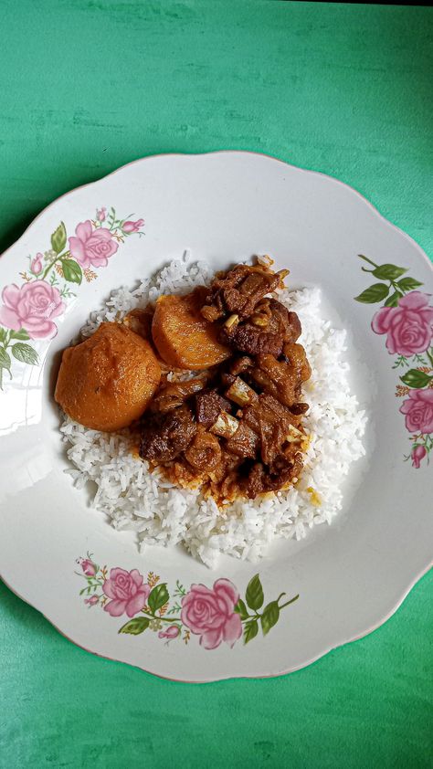 This Mutton dish is rich in flavor and it's a very traditional recipe. Mostly enjoyed with steamed rice. Steamed Rice, Rice Dishes, Traditional Food, Rice, Quick Saves