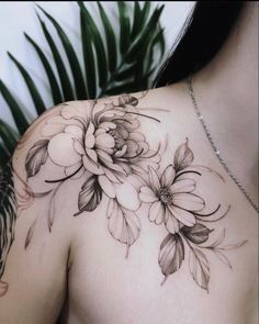 Shoulder Bone Tattoo, Fine Line Tattoo Flowers, Peony Shoulder Tattoo, Fibonacci Tattoo, Private Tattoos, Design Tattoos, Cute Tats, My Tattoos, Floral Tattoos