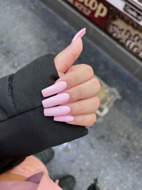 Nails Balerina Long, Pink Ballerina Nails Long, Pink Nails Ballerina, Bubble Gum Nails, Ballerina Pink Nails, Bubble Gum Pink Nails, Bubblegum Nails, Bubblegum Pink Nails, Neutral Nails Acrylic