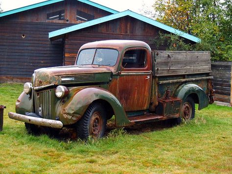 Antique Ford Truck Old Ford Pickup Truck, Old Ford Pickups, Old Ford Truck, Vintage Pickup Trucks, Old Ford Trucks, Old Truck, Old Pickup, Old Pickup Trucks, Antique Trucks