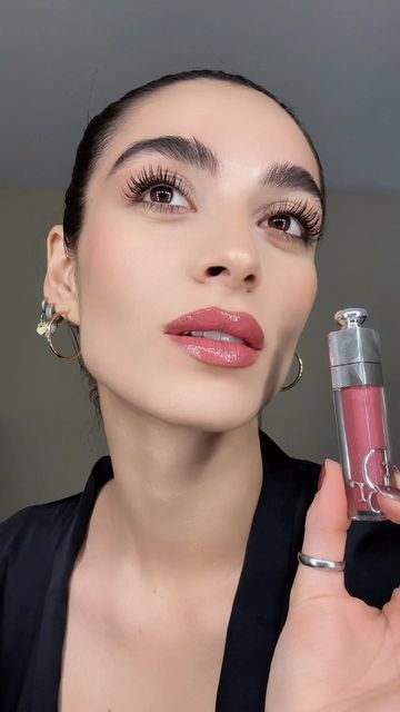 Mina Zibayi on Instagram: "Obsessed 💞with this @dior lip maximizer (009) #dior#diorlipglow #diorlipmaximizer #bestlipgloss #musthavemakeup" Dior Lip Maximizer, Dior Lip Gloss, Lip Maximizer, Dior Lipgloss, Never Been Kissed, Dior Lip, Best Lip Gloss, Casual Nails, Dior Makeup