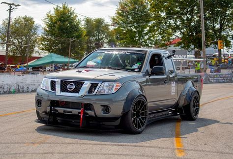 LOJ Conversions’ AWD Nissan Frontier on Forgeline One Piece Forged Monoblock GS1R-6 Wheels, front quarter Nissan Frontier Mods, Chevy Trailblazer Ss, Trailblazer Ss, Nissan Frontier 2005, Nissan Navara D40, Nissan Trucks, Sport Truck, Chevy Trailblazer, Shop Truck