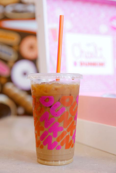 Dunkin Donuts Coffee Drinks, Ondreaz Lopez, Dunkin Donuts Iced Coffee, New Drink, Dancing Day, Coffee Obsession, Peppermint Mocha, Dunkin Donuts Coffee, Coffee Espresso