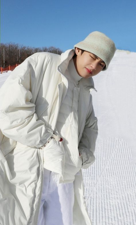 Bts Christmas, Taehyung Kim, Bts Concept Photo, Taehyung Photoshoot, Kim Taehyung Bts, Winter Bear, V Kim Taehyung, Kim Taehyung Wallpaper, Bts Chibi