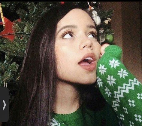 Jenna Ortega Pfp, Female Celebrity Crush, Perfect Wife, Anatomy Poses, Merry Christmas Images, Instagram Theme, Future Wife, Woman Drawing, Favorite Actors