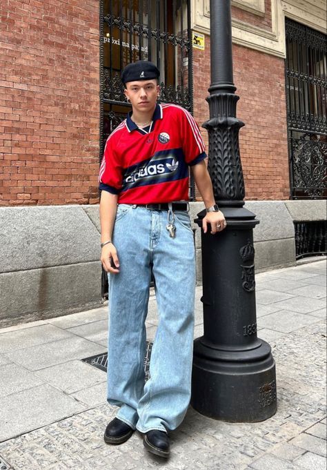 Blockcore Outfit, Ootd Loafers, Bloke Core Outfits, Block Core, Black Academia, Bloke Core, Soccer Style, Retro School, Street Fashion Men Streetwear