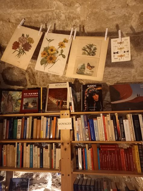 Pézenas, South of France. Bookstores Aesthetic, South France Aesthetic, France Aesthetic Vintage, South Of France Aesthetic, South France, France Aesthetic, Short Movie, English Roses, Romance Movies