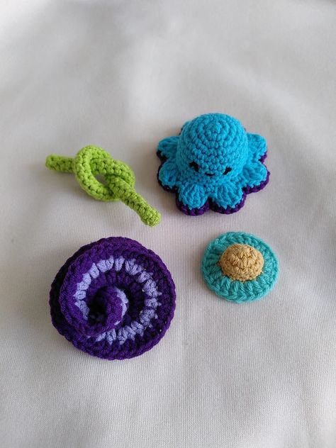 Crochet Fidget Toys, Fidgets Diy, Crochet Fidget, Keychain Patterns, Figet Toys, Crochet Hook Set, Dk Weight Yarn, Fidget Toy, Crochet Hook