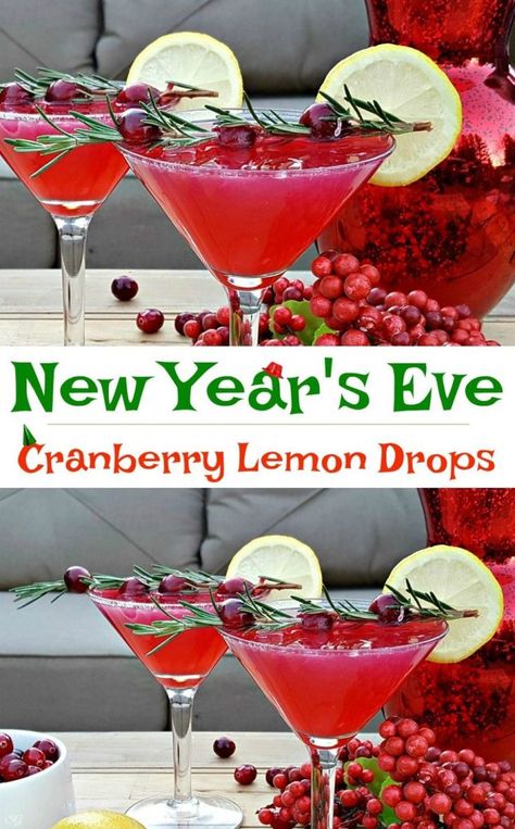 New Year's Eve Drink Recipe! A cranberry lemon drop cocktail you'll want to serve your New Year's Eve guests - a little cheers to go around! Learn how to make this cocktail now! Cranberry Lemon Drop, New Years Eve Drink, Nye Drinks, Lemon Drop Recipe, New Years Eve Drinks, New Year's Drinks, Lemon Drop Cocktail, New Years Cocktails, Lemon Cocktail