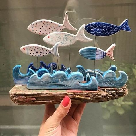 Clay Fish, Stones Garden, Air Dry Clay Projects, Clay Crafts Air Dry, Tanah Liat, Keramik Design, Ceramic Fish, Driftwood Crafts, Clay Art Projects