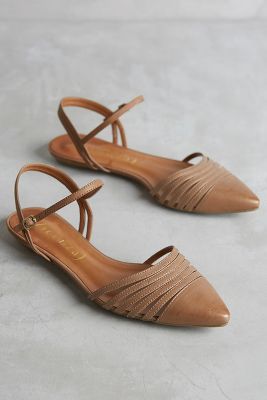 http://www.anthropologie.com/anthro/product/38097911.jsp?color=025&cm_mmc=userselection-_-product-_-share-_-38097911 Flat Pumps, Cute Flats, Dress Flats, Miso Soup, Pumps Flat, Crazy Shoes, Shoe Obsession, Shoe Lover, Heel Shoes