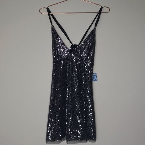 Size: S Length: 28.5” Pit To Pit: 15.0” Condition: Nwt Black Sparkle Mini Dress, Classy Gold Dress, Dancing Outfit Night Out, Nyc Nye, Nye Fits, Pink Sparkly Mini Dress, Banquet Outfit, Christmas Ootd, Metallica Concert