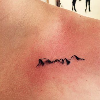 Yosemite Tattoo, Mountain Tattoo, Jewelry Tattoo, American Traditional Tattoo, Mom Tattoos, American Traditional, Traditional Tattoo, Tattoos And Piercings, Piercing Jewelry