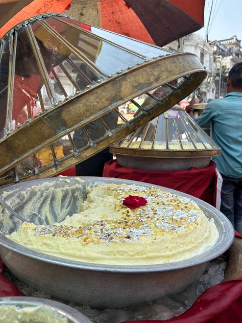 A nawabi dish which need not require to move your jawn… keep it on your tongue and it will melt on its own✨ Lucknow Snapchat, Lucknow Food, Lucknow City, Streak Ideas, Snap Streak Ideas Easy, Snap Streak, Indian History, Uttar Pradesh, Food Snapchat