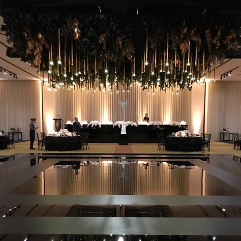 Black Gloss Dance floor Wedding Reception Dance Floor, Light Up Dance Floor, Dance Floor Lighting, Wedding Mirror, Dance Floor Wedding, Gatsby Theme, Luxury Wedding Decor, Led Dance, Dark Wedding