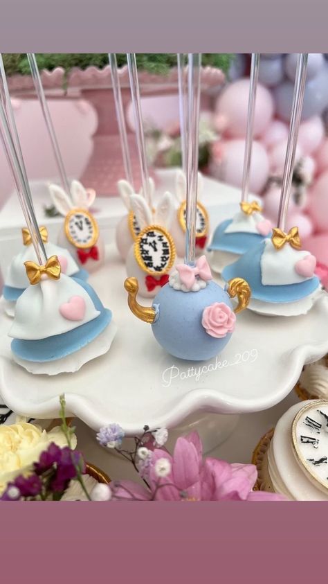 Alice In Wonderland Treat Table, Alice In Wonderland Sweets, Pastel Alice In Wonderland Party, Adult Alice In Wonderland Party, Alice In Wonderland Pastries, Alice In Wonderland Desserts, Alice In Wonderland Cakesicles, Alice In Wonderland Treats, Alice In Wonderland Candy Apples