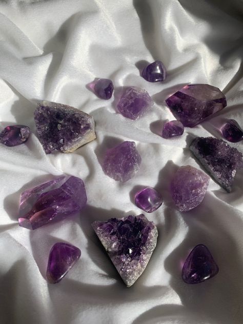 #amethyst Crystals Amethyst, Amethyst Core, Amethyst Stone Aesthetic, Amethyst Crystal Aesthetic, Amythest Crystals Aesthetic, Amethyst Aesthetic, Purple Crystals Aesthetic, Amythist Stones, Ameythst Stone Aesthetic