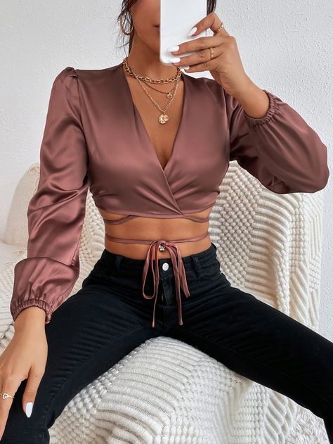 SHEIN PETITE Lantern Sleeve Wrap Knot Front Crop Satin Blouse Wrap Top Outfit, Satin Top Outfit, Satin Top Blouses, Crop Top Satin, Satin Outfit, Satin Noir, Chique Outfits, Crop Top Outfits, Plain Tops