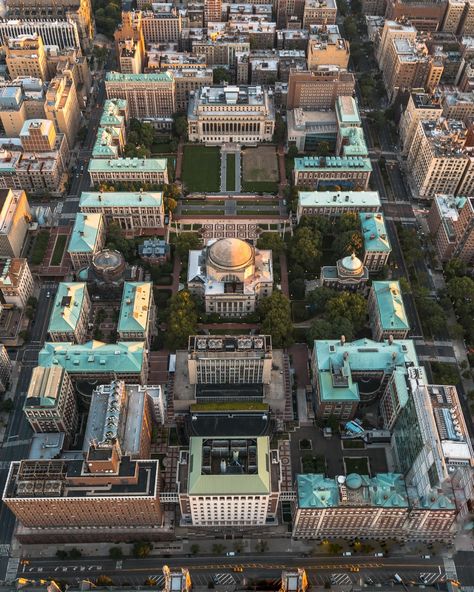 Columbia Campus From Above - 1600x2000 Wallpaper - teahub.io Morningside Heights Nyc, Columbia University Dorm, Columbia Uni, James Rodriguez Colombia, University Inspiration, Barnard College, University Dorms, Columbia College, New York University