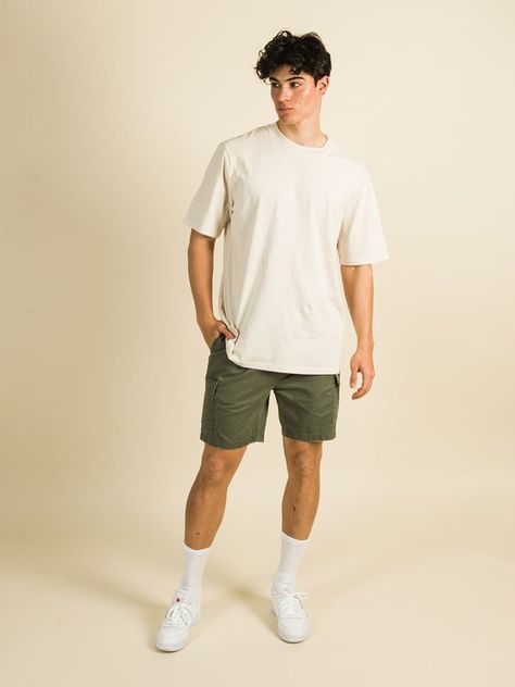 Men’s Casual Shorts, Olive Shorts Outfit Men, Cargo Short Outfits For Men, Men’s Cargo Shorts, Casual Outfits Summer Shorts, Green Shorts Outfit Men, Short Cargo Pants Outfit, Short Pants Outfit Men, Olive Shorts Outfit