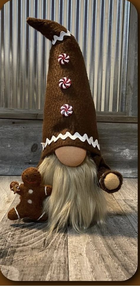 Front Porch Summer Decor, Front Porch Summer, Ideas For Front Porch, Gingerbread Crafts, Gingerbread Christmas Decor, Gnomes Diy, Scandinavian Gnomes, Diy Gnomes, Gnome Patterns