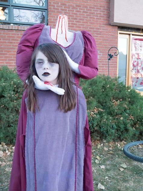 Headless Woman Holding Head Costume #halloween #creepy Diy Headless Costume Kids, Belle Halloween Costume Women, Headless Woman, Belle Halloween Costume, Purim Ideas, 80s Costumes, Belle Halloween, Haunted Trail, Kid Costumes