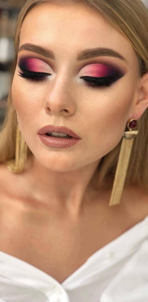 makeup;eyeshadow looks;eyeshadow tutorial;eyeshadow looks step by step;makeup ideas;makeup tutorial; Makeup Eyeshadow Looks, Eyeshadow Looks Step By Step, Step By Step Makeup, Make Up Designs, Tutorial Eyeshadow, Mekap Mata, Drag Make-up, Makeup Tutorial Eyeshadow, Smink Inspiration