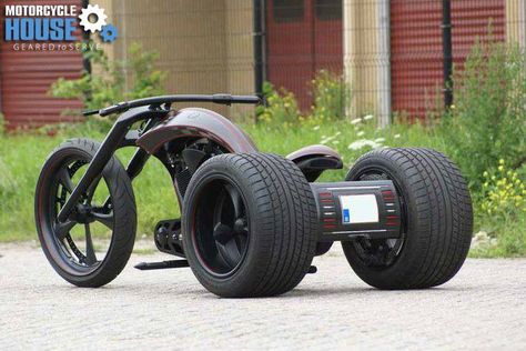 FAT Tire Trike Motorcycle #pashnit http://www.PashnitMoto.com Xe Ducati, Gadget Tecnologici, Custom Motorcycle Parts, Мотоциклы Harley Davidson, Custom Trikes, Motor Mobil, Мотоциклы Cafe Racers, Drift Trike, Trike Motorcycle