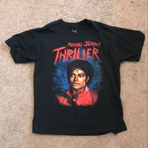 Michael Jackson - Thriller Black T-Shirt Plus Size Aesthetic Outfits, Camisa Rock, Outcast Clothing, Funny T Shirt Sayings, Michael Jackson Thriller, Fashion Tape, Weird Shirts, Mode Inspo, Dream Clothes