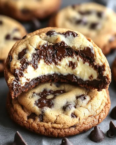 Cheesecake Stuffed Chocolate Chip Cookies – Irresistible Dessert Recipe - optimal recipes Cheesecake Stuffed Chocolate Chip Cookies, Ultimate Cheesecake, Cheesecake Cookies Recipes, Stuffed Chocolate Chip Cookies, Chocolate Chip Cookie Cheesecake, Chocolate Chip Cheesecake, Chocolate Chip Cookies Recipe, Cheesecake Filling, Cheesecake Cookies