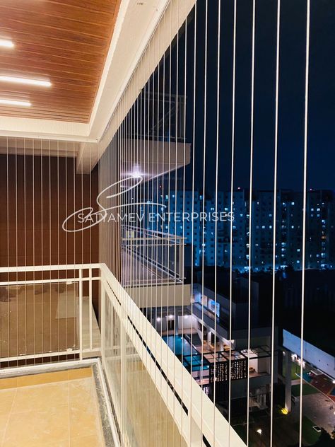 Balcony Safety Grill Design Modern, Balcony Security Grill Design, Invisible Grills For Balcony, Balcony Safety Grill Design, Small Patio Ideas Townhouse, Patio Ideas Townhouse, Home Window Grill Design, Modern Window Design, Window Grill Design Modern