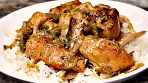 How to Make Southern-Style Stewed Chicken Soulfood Chicken Recipes, Baked Chicken Recipes Southern, Southern Chicken Thigh Recipes, Stew Chicken Legs Recipe, Easy Stewed Chicken, Chicken Wing Stew Recipes, Southern Style Dinner Recipes, Baked Chicken Soul Food, Southern Style Stewed Chicken And Rice