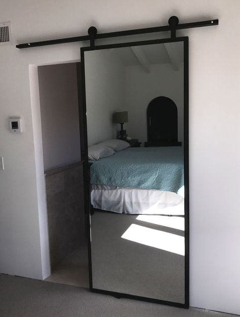 Double Mirror Door Closet, Mirror Sliding Doors Interior, Glass Door For Bedroom, Slide Mirror Door, Barn Doors In The House Bedroom, Sliding Bedroom Door Ideas, Mirrored Barn Doors, Sliding Bedroom Door, Barn Door With Mirror