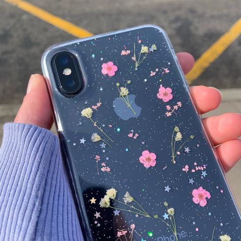 Flowers Transparent, Tumblr Phone Case, Diy Phone Case Design, Diy Iphone Case, Girly Phone Cases, Iphone Obsession, Pretty Iphone Cases, Pretty Phone Cases, Apple Phone Case