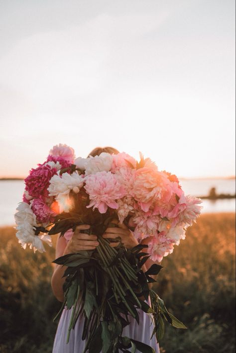 Instagram Photo Ideas, Flower Field, Peonies, Photo Ideas, Persona, Instagram Photo, Flowers, Instagram