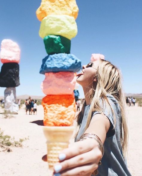 Seven Magic Mountains, Las Vegas Photography, Las Vegas Photos, Vegas Trip, Las Vegas Trip, Vegas Baby, Travel Inspo, Photography Inspo, Alex And Ani