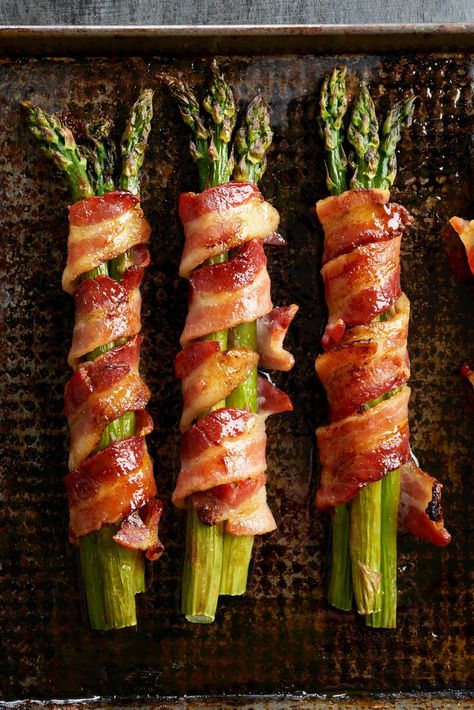 RU313185 Recipes Asparagus, Bacon Wrapped Appetizers, Asparagus Recipes Oven, Grilled Asparagus Recipes, Asparagus Recipes Baked, Wrapped Asparagus, Asparagus Bacon, Asparagus Recipes, Bacon Wrapped Asparagus