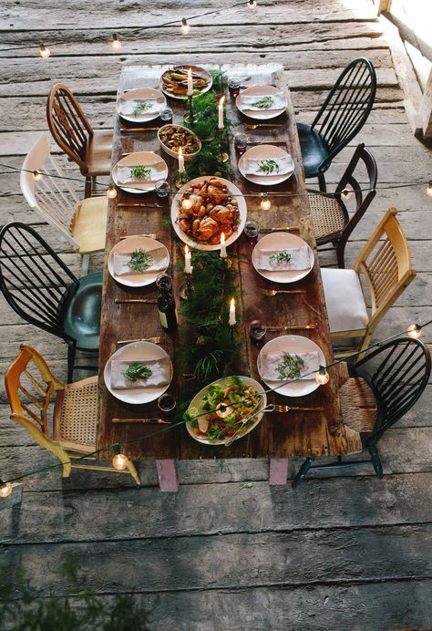 Rustic Friendsgiving Celebration Read More: http://www.stylemepretty.com/living/2014/11/17/rustic-friendsgiving-inspiration-delicious-recipes/ Friendsgiving Inspiration, Mismatched Dining Chairs, Mismatched Chairs, Shooting Inspiration, Farmhouse Chairs, House Vibes, Outdoor Dinner, Vintage Chairs, Thanksgiving Table