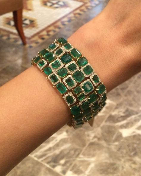 Ruby Bracelets, Statement Bracelets, Emerald Bracelet, Bangle Designs, A Bracelet, Emerald Jewelry, Best Diamond, Gorgeous Jewelry, Diamond Fashion