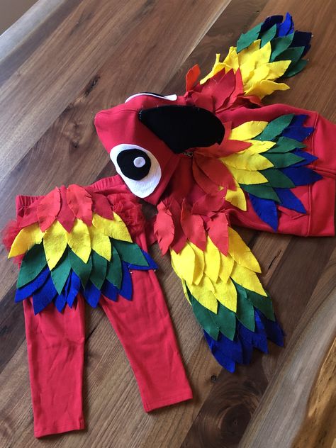 Diy Baby Parrot Costume, Baby Parrot Costume, Felt Parrot, Parrot Costume, Cartoon Character Costume, Bird Costume, Homemade Costumes, Diy Toddler, Fancy Dress For Kids