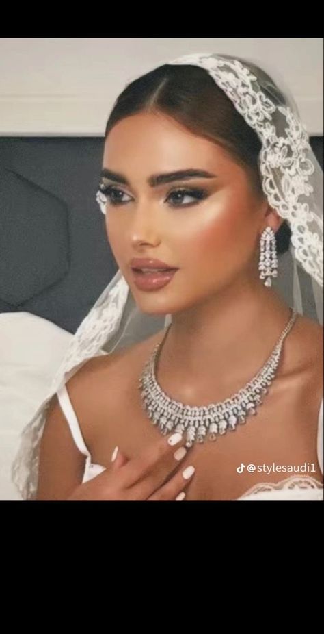 Glam Bride Makeup, Dramatic Wedding Makeup, Glam Wedding Makeup, 1970s Disco, Glam Bride, Vintage Inspired Wedding Dresses, Vintage Wedding Dresses, Bridal Hair Inspiration, Bridal Makeup Wedding