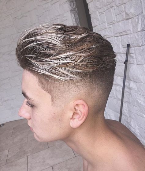 Men’s Platinum Highlights, Men Blonde Highlights Short Hair, Bleached Hairstyles, Hair With Red Tips, Men Blonde Highlights, Boys Dyed Hair, Blonde Highlights Short Hair, Red Hair Tips, Boys Colored Hair