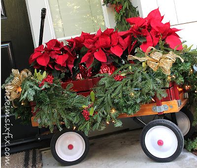 A wooden radio flyer red wagon filled with Poinsettias on the front steps.. You could use fake flowers if real ones couldn't survive the cold. Wagon Decor, Christmas Wagon, Natal Country, Radio Flyer Wagon, Outdoor Decoration Ideas, Silver Christmas Decorations, Holiday Deco, Radio Flyer, Front Door Porch