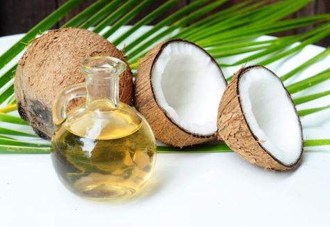 Find out if coconut vinegar has the same total health and weight loss benefits as apple cider vinegar. Baking With Coconut Oil, Coconut Oil For Acne, Cooking With Coconut Oil, Coconut Oil Hair Mask, Coconut Health Benefits, Coconut Oil Uses, Benefits Of Coconut Oil, Coconut Oil For Skin, Fat Foods