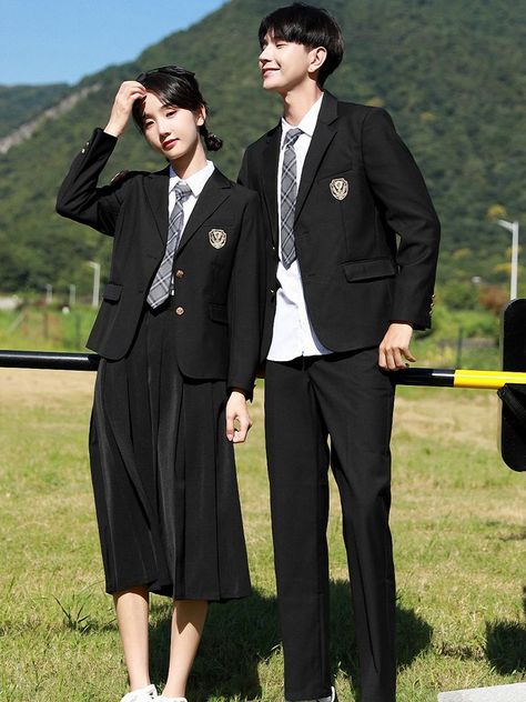 Cute School Outfits Uniform, Uniform Tips, School Outfits Uniform, Outfits Uniform, Cute School Outfits, British School Uniform, Preppy Chic Outfits, Hogwarts Uniform, College Uniform