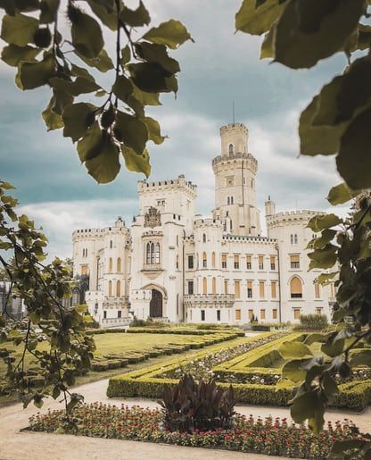 Royal Palace Exterior, Royal Palace Aesthetic, Palace Exterior, Tree Castle, Palace Aesthetic, Exterior Aesthetic, White Castle, Blue Building, Castle Mansion