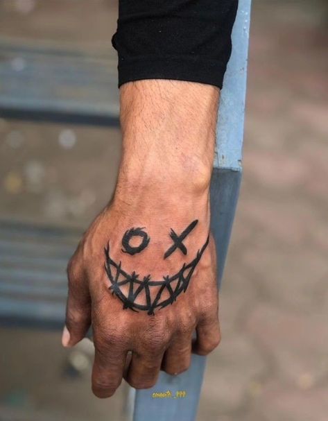 Mama Tattoos, Unique Hand Tattoos, Animal Tattoos For Men, Hard Tattoos, Simple Forearm Tattoos, Cute Tattoos On Wrist, Simple Skull, Elements Tattoo, Hand Tats